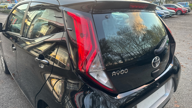 Toyota Aygo 1.0 VVT-i X-Play TSS 5dr Petrol Hatchback